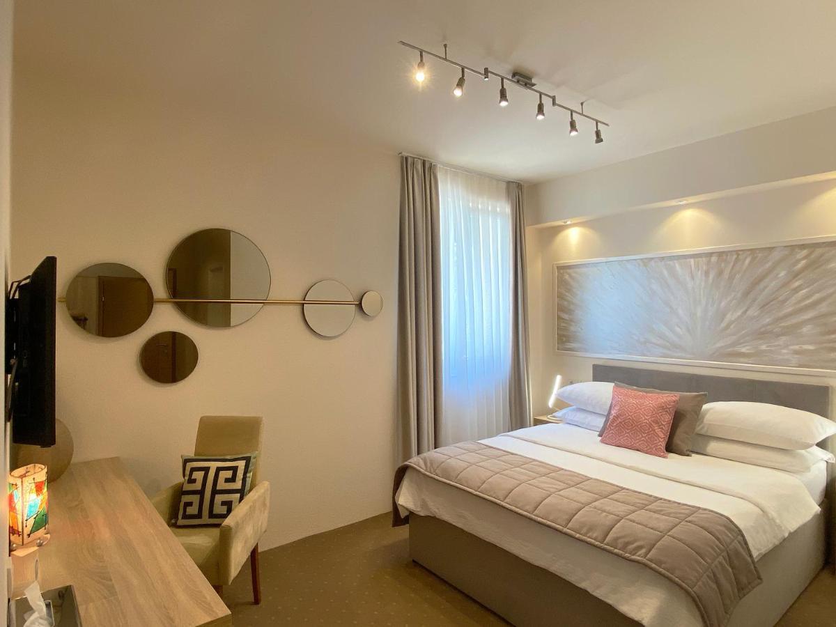 Shangri La Mansion Μόσταρ Εξωτερικό φωτογραφία