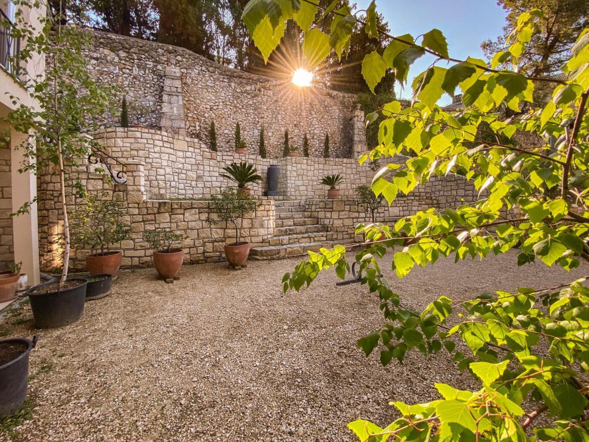 Shangri La Mansion Μόσταρ Εξωτερικό φωτογραφία