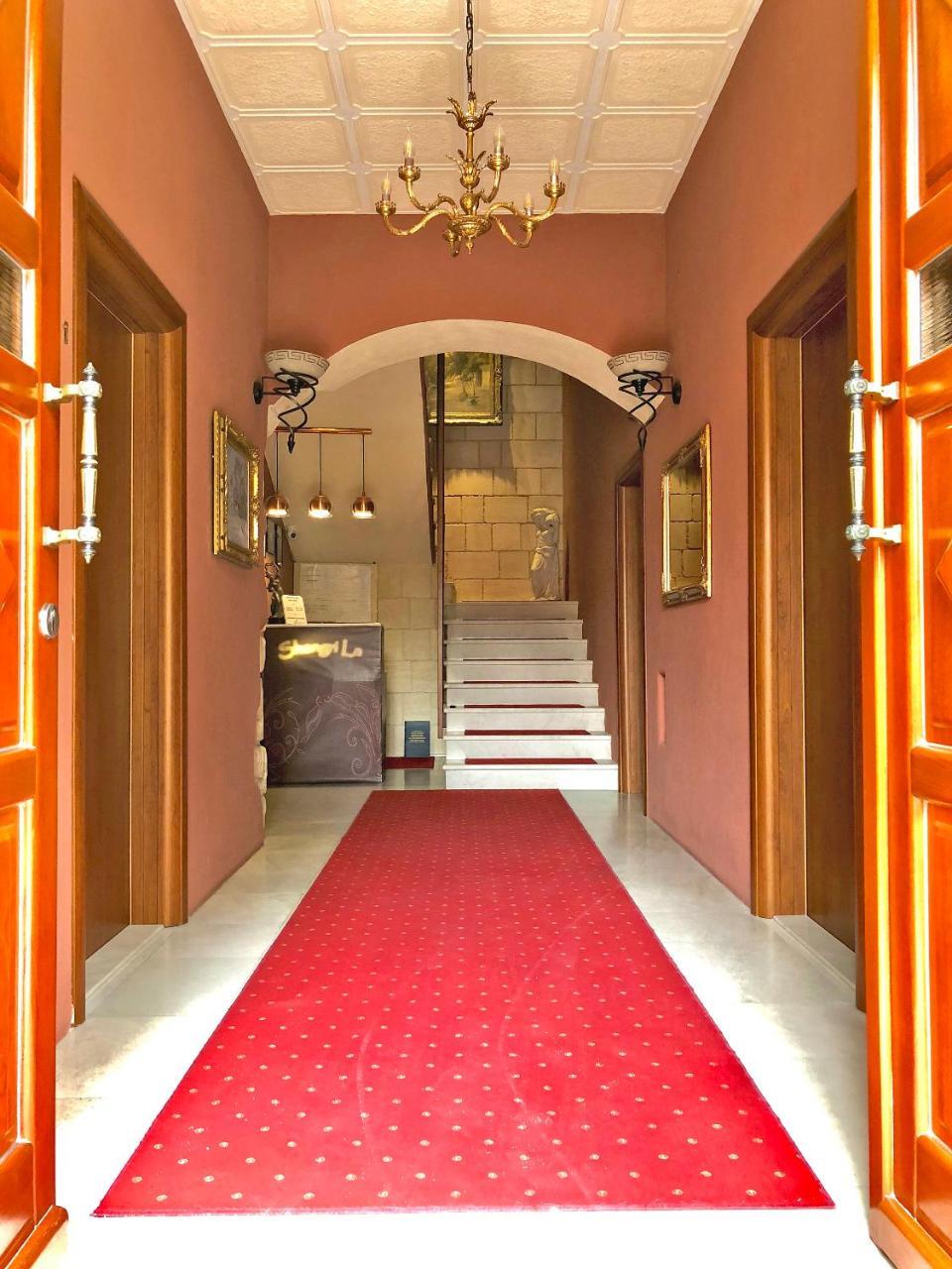 Shangri La Mansion Μόσταρ Εξωτερικό φωτογραφία